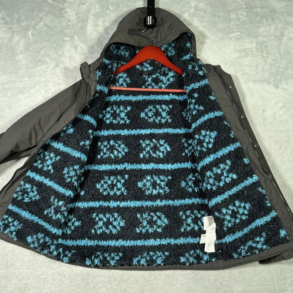 Patagonia Jacket Boys XL 14 Gray Hooded Fleece Lined Insulated Nylon Infurno